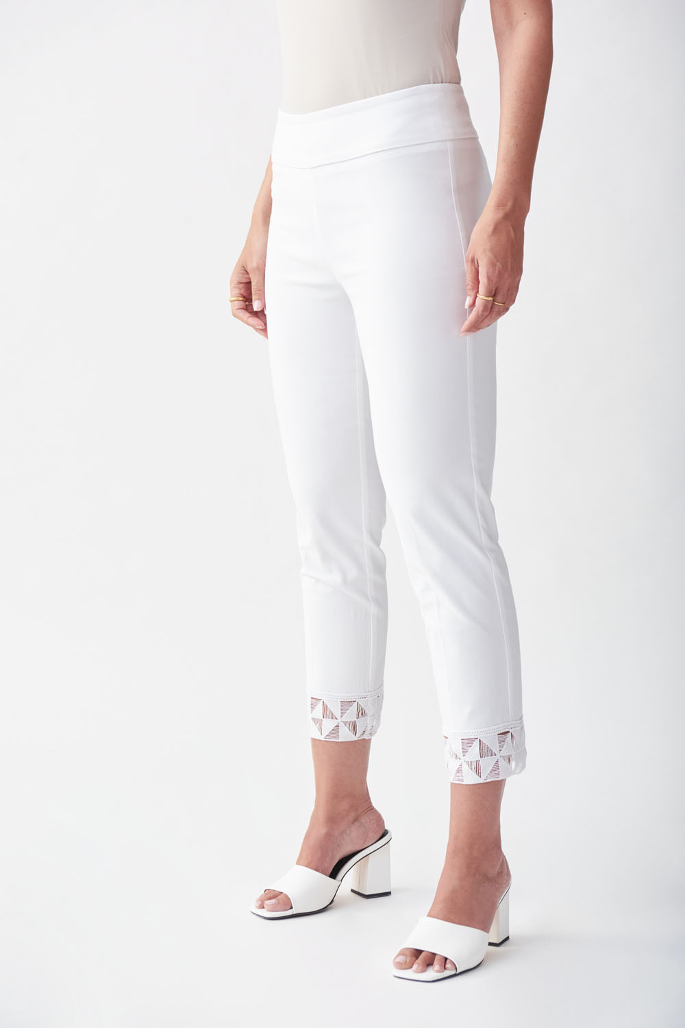Joseph Ribkoff White Capri Pants Style 231021