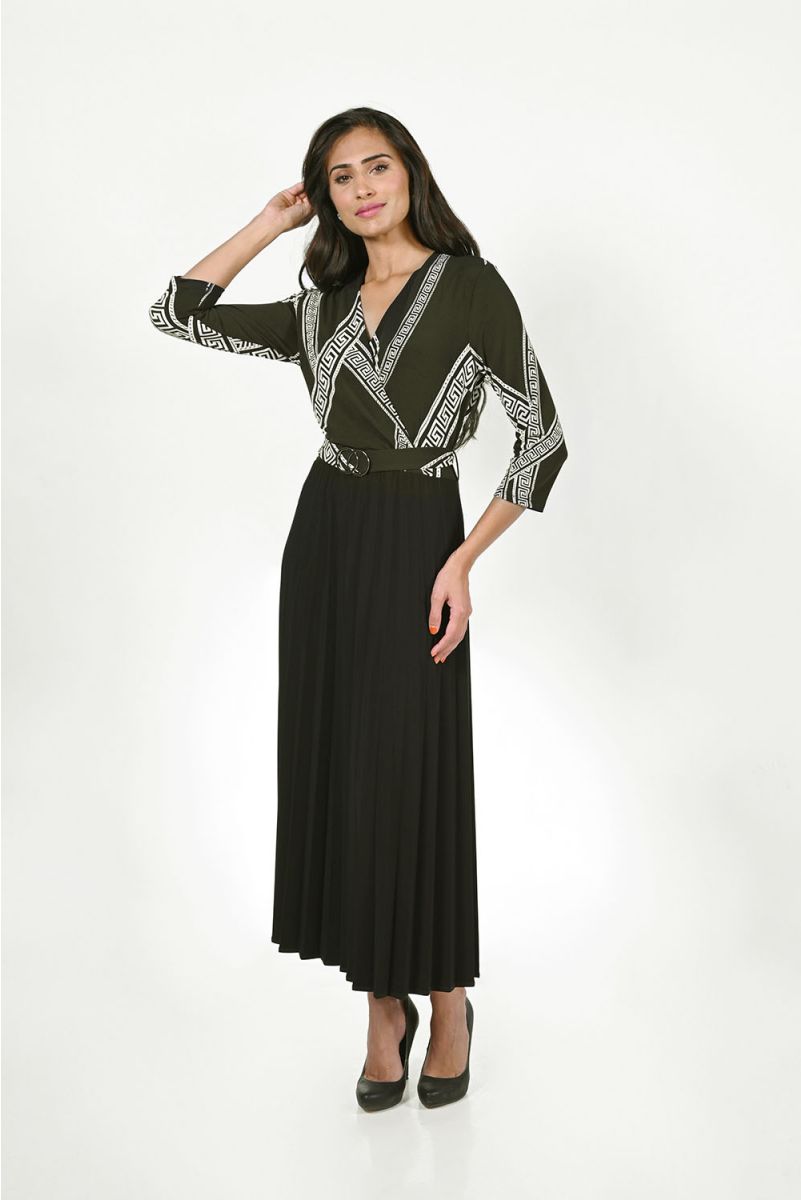 Frank Lyman Black/Beige Knit Dress Style 223011