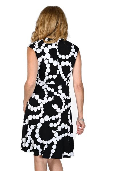 Frank Lyman Black/White Knit Dress Style 231289
