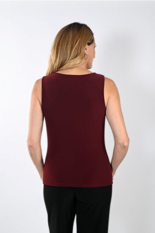 Frank Lyman Burgundy Sleeveless V-neck Top Style 233019